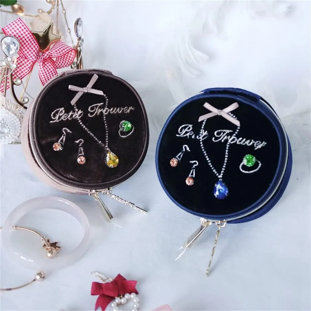Box Jewelry Box (Color atmospheric unbelievable : D, Size : About 9x9x5 cm) (D About 9x9x5 cm) Velvet Round Jewelry Bag Travel Portable Ring Earrings Watch Bracelet Jewelry 
