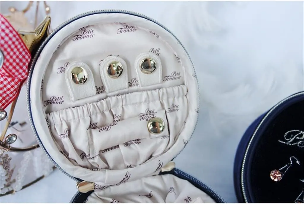 Box Jewelry Box (Color atmospheric unbelievable : D, Size : About 9x9x5 cm) (D About 9x9x5 cm) Velvet Round Jewelry Bag Travel Portable Ring Earrings Watch Bracelet Jewelry 