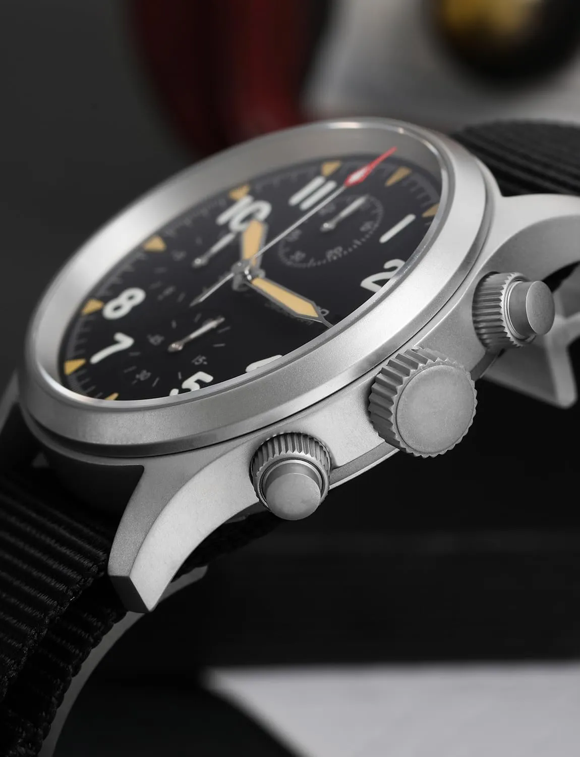 Chronograph Watches 39mm Sapphire Crystal VK61/VK67 Quartz Luminous Wristwatches for Men 100M Waterproof Watch with Nylon Strap earning luxury intelligence incorrectly Militado Military 