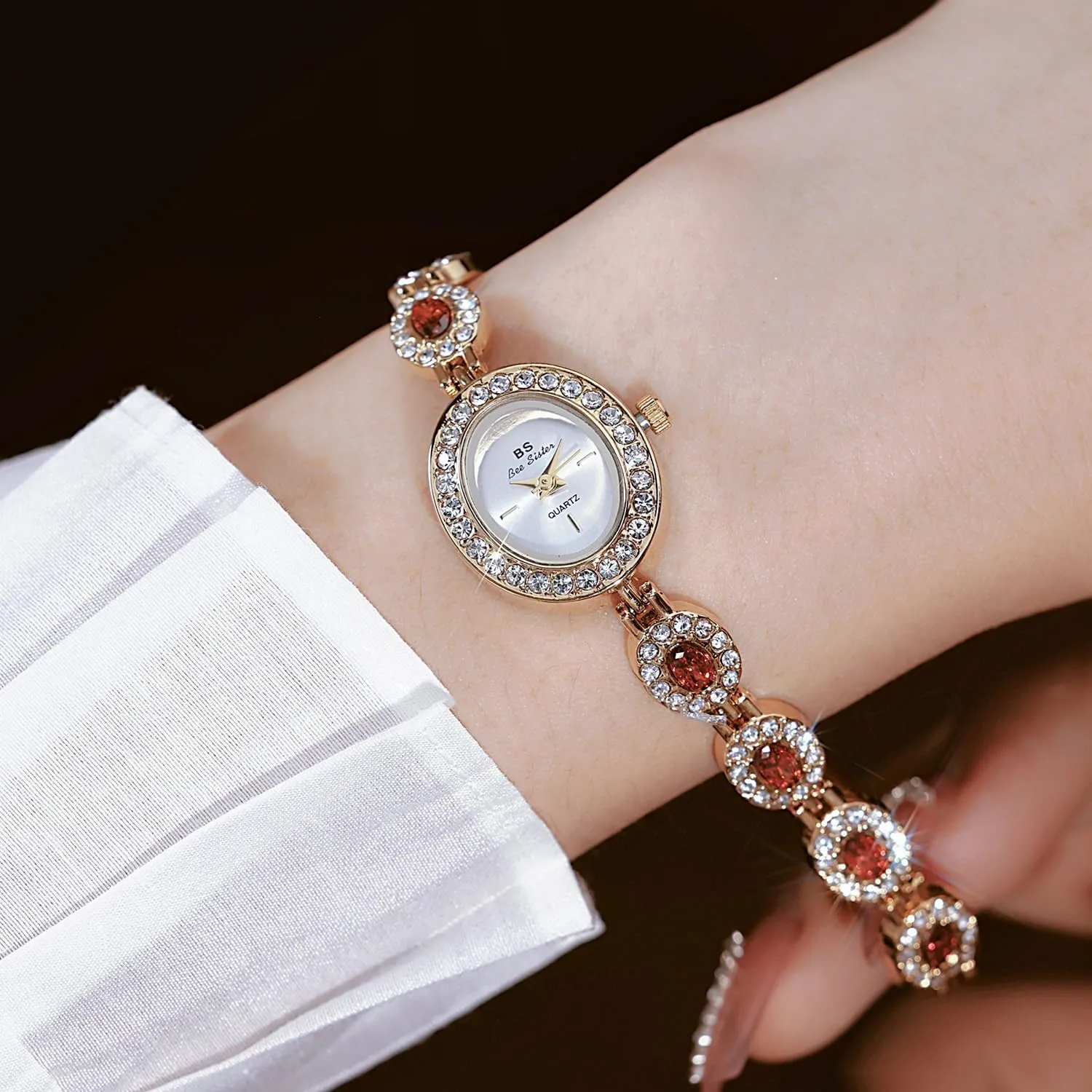 discharge Watch Waterproof Watch FANMIS Luxury Women Wrist Watches Unique Oval dial Watch Vintage Diamond Bracelet Watch Fashion Quartz Wrist 