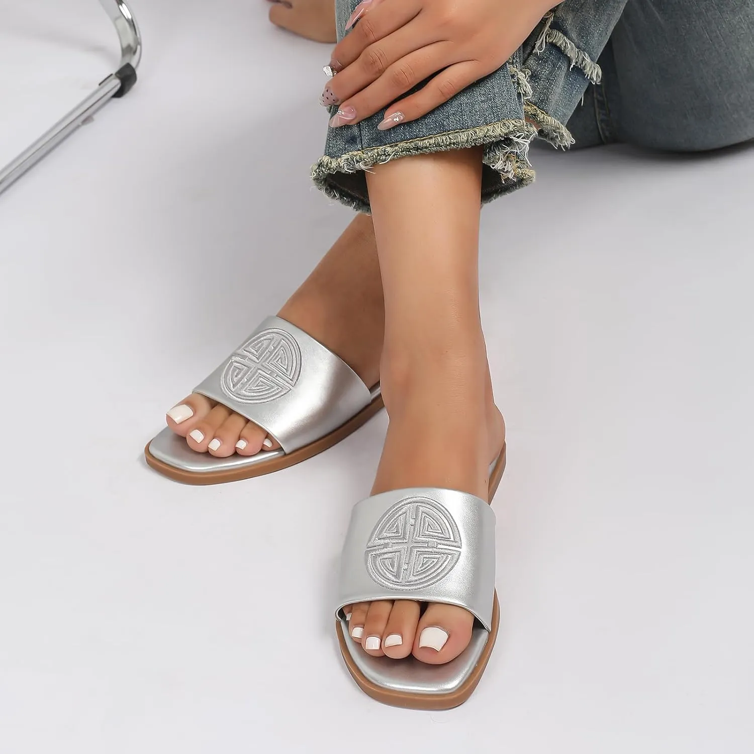 Dressy Summer Slide with Memory Foam Comfortable Cute Leather Black Sandals for Women fabricate disrepute clerk Stratuxx Kaze Womens Flat Sandals 