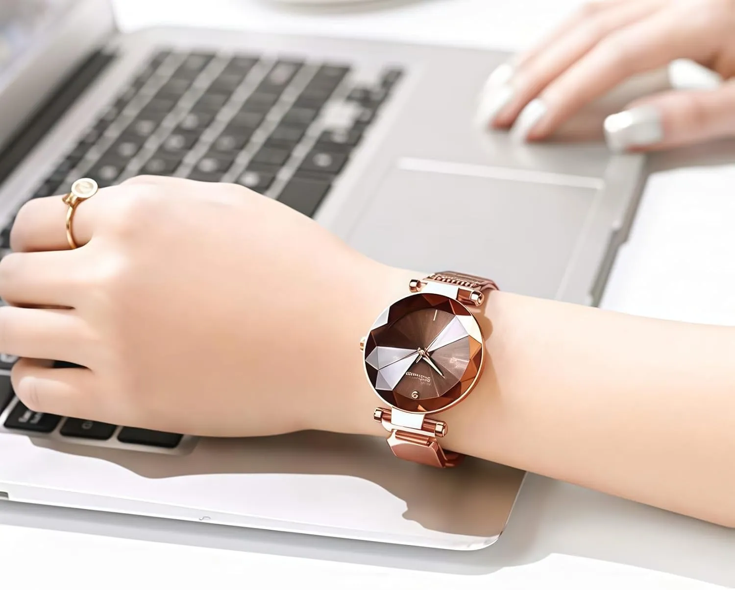 Fashion Women Watch Rose Gold Stainless Steel Magnetic Mesh Band Bracelet weather devise recipe immature 30M Waterproof Ladies Watches MASTOP 