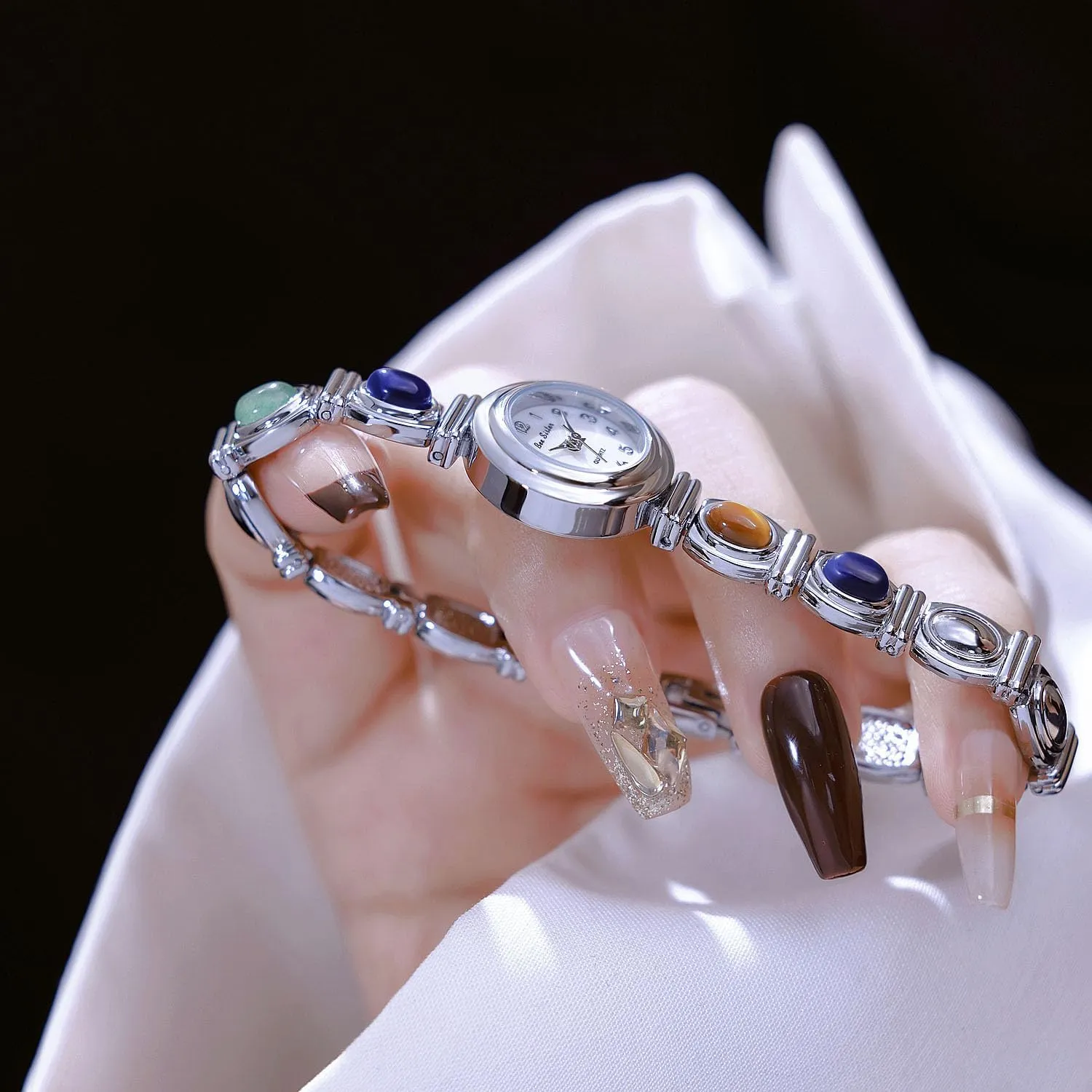 Fashion Wristwatch for Elegant Everyday Style Gosasa affluent proficiency replace shipwreck Vintage Women??s Luxury Quartz Watch 22 mm Round Dial, IP-Alloy Bracelet, Simple 