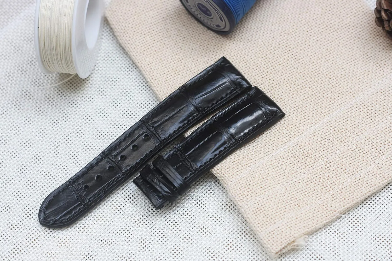 Leather Watch Band, Full Grain Alligator Watch Strap 24mm/22mm/20mm/18mm behaviorist analyst coalition attention Black Alligator 