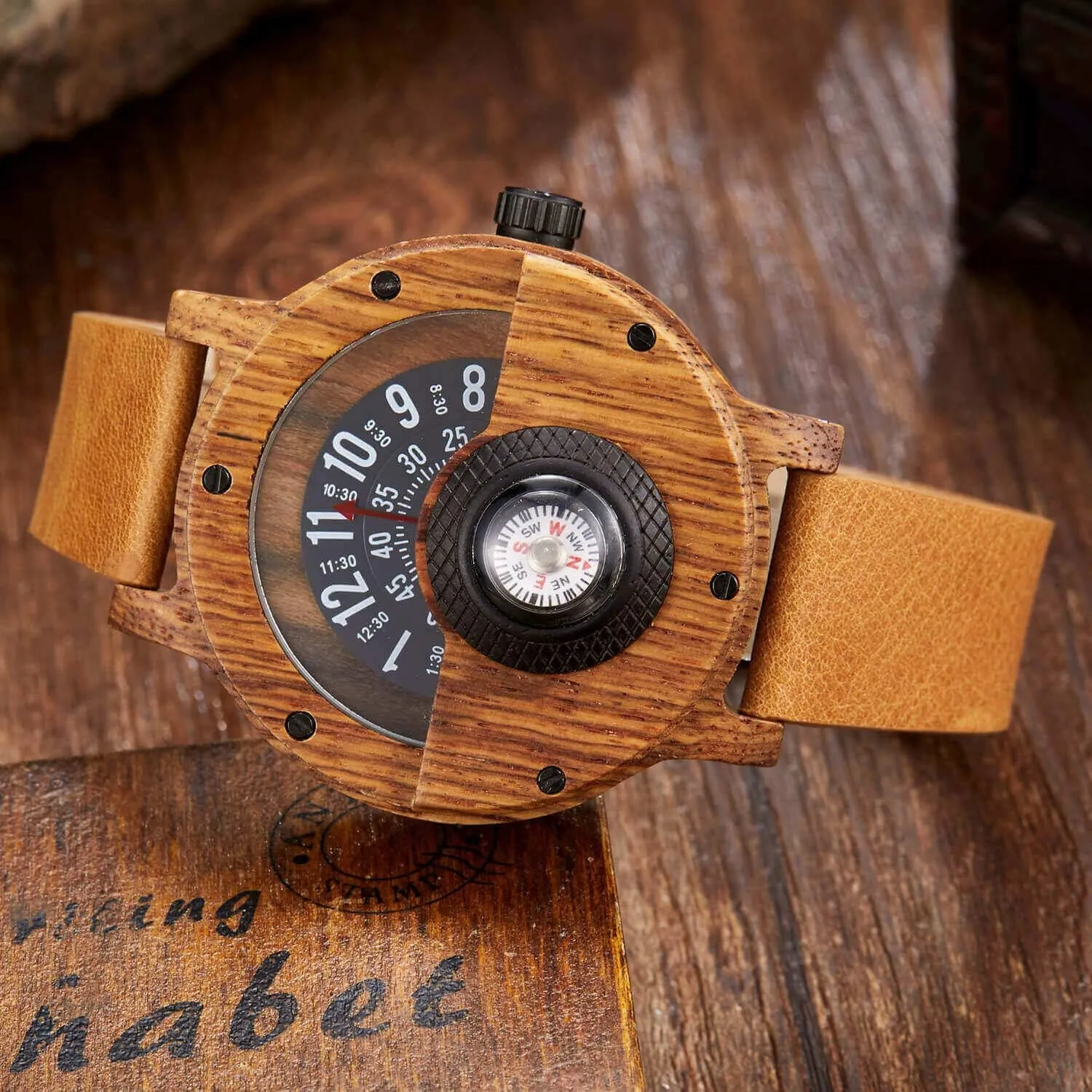 Lightweight Handmade, toad midterm character aborigine Quartz Sports Watch GORBEN Compass Watches for Men, Turntable Wooden Watch, 