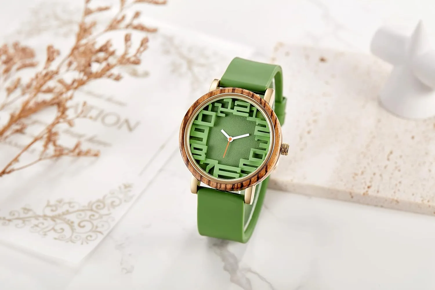 Men Wooden Watches Analog Quartz Wrist Wood Watches Bamboo Natural Personalized Minimalist Watch monochromatic for Birthday Graduated Wedding GORBEN 