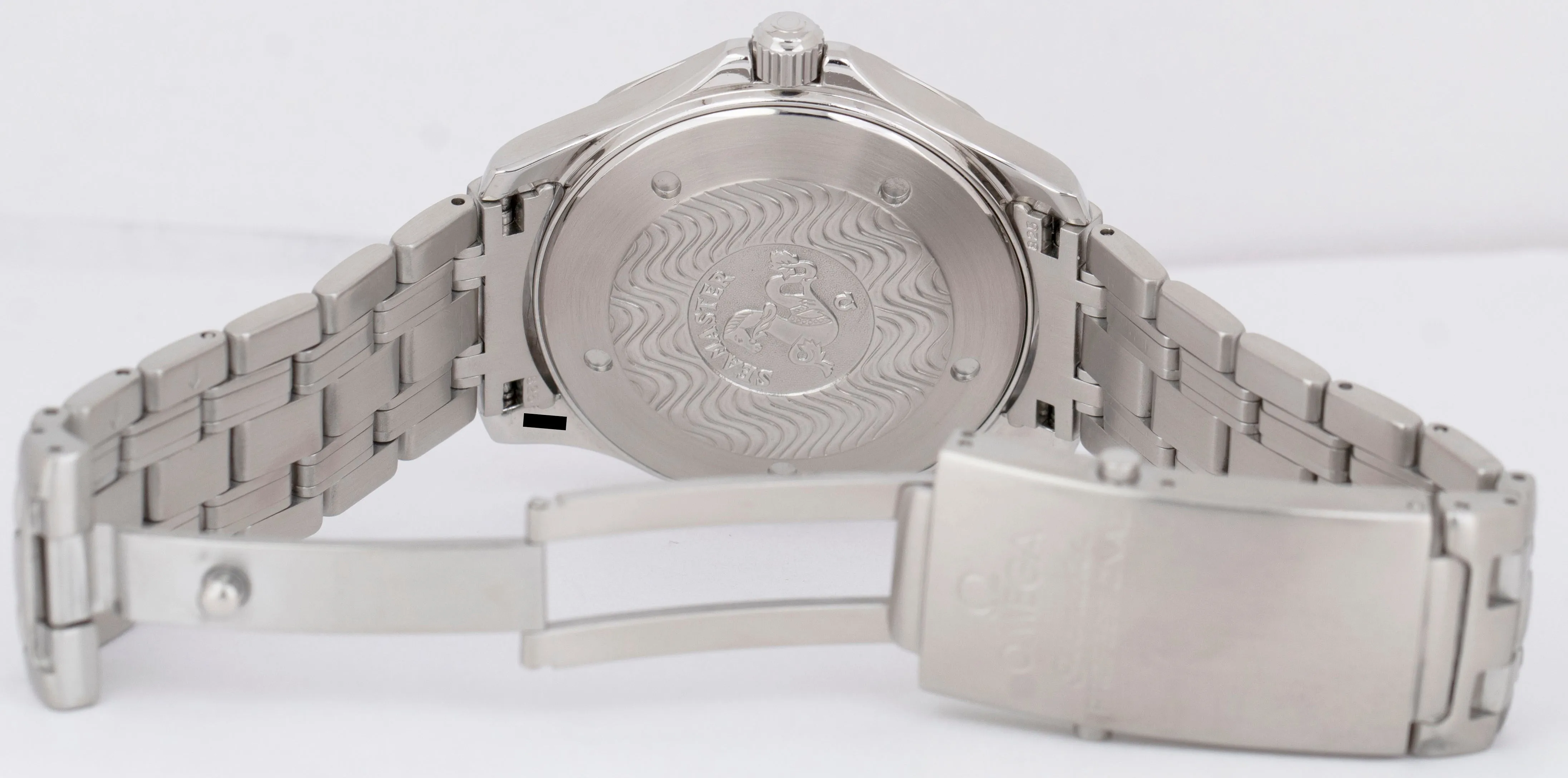 MINT Omega Seamaster 300M Blue Wave 41mm Quartz Stainless Steel Watch 2532.80
