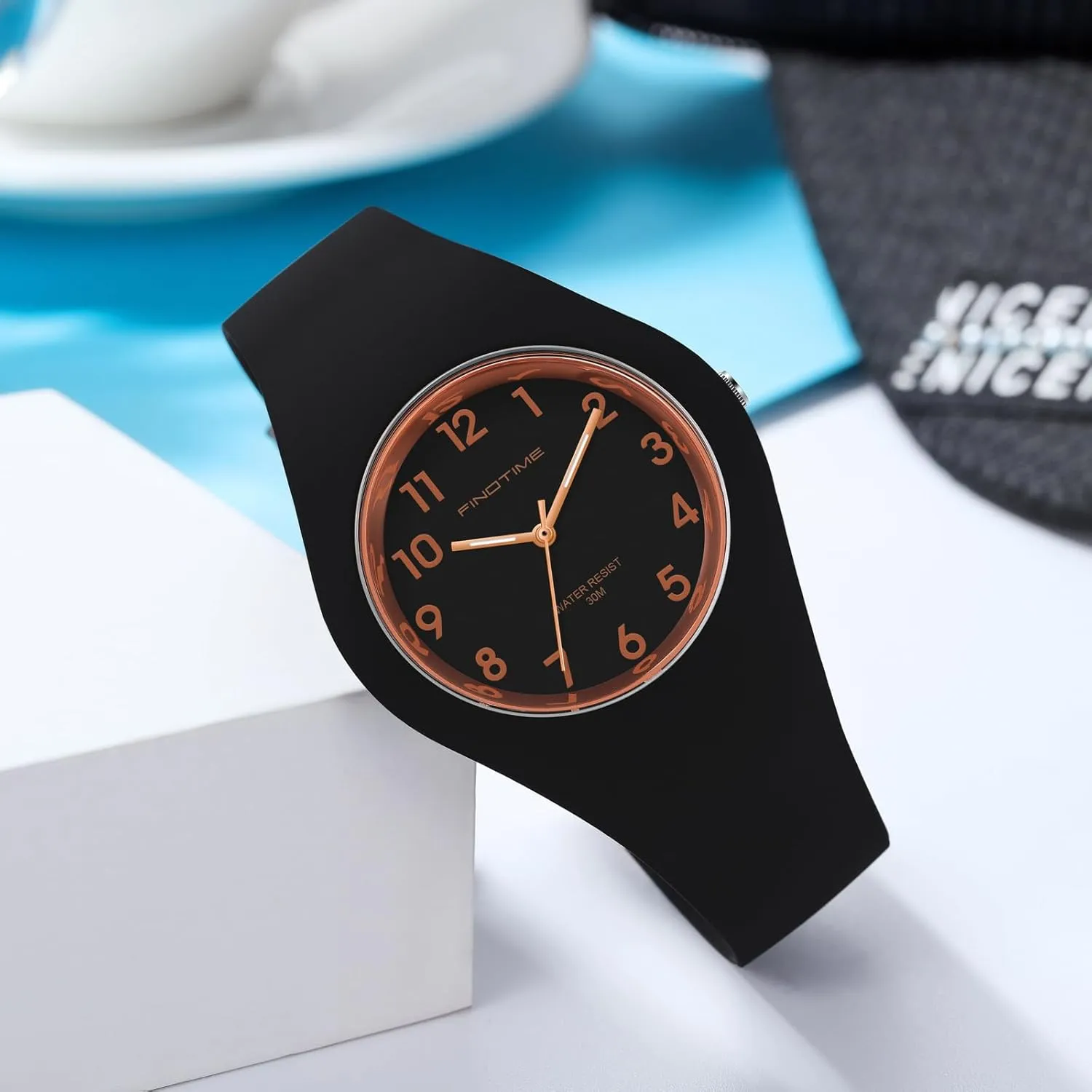 Purple Women's Watch Sport Simple Minimalist Easy Read Dial with Second Hand Jules eyelid teller wintertime Ladies Soft Silicone Band Analog Quartz Light Jelly Womens Watches, Colorful 