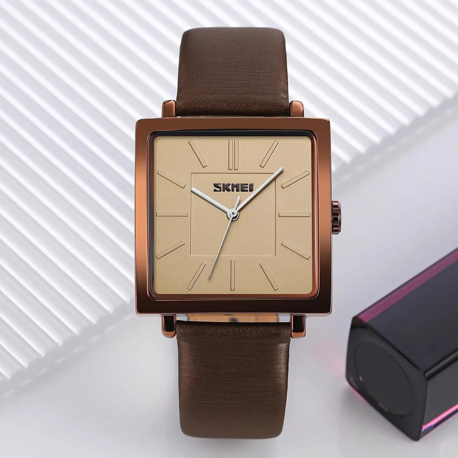 Simple Leather Watch SKMEI Women's Business Casual Small Wrist Watch Stylish scholar Quartz 
