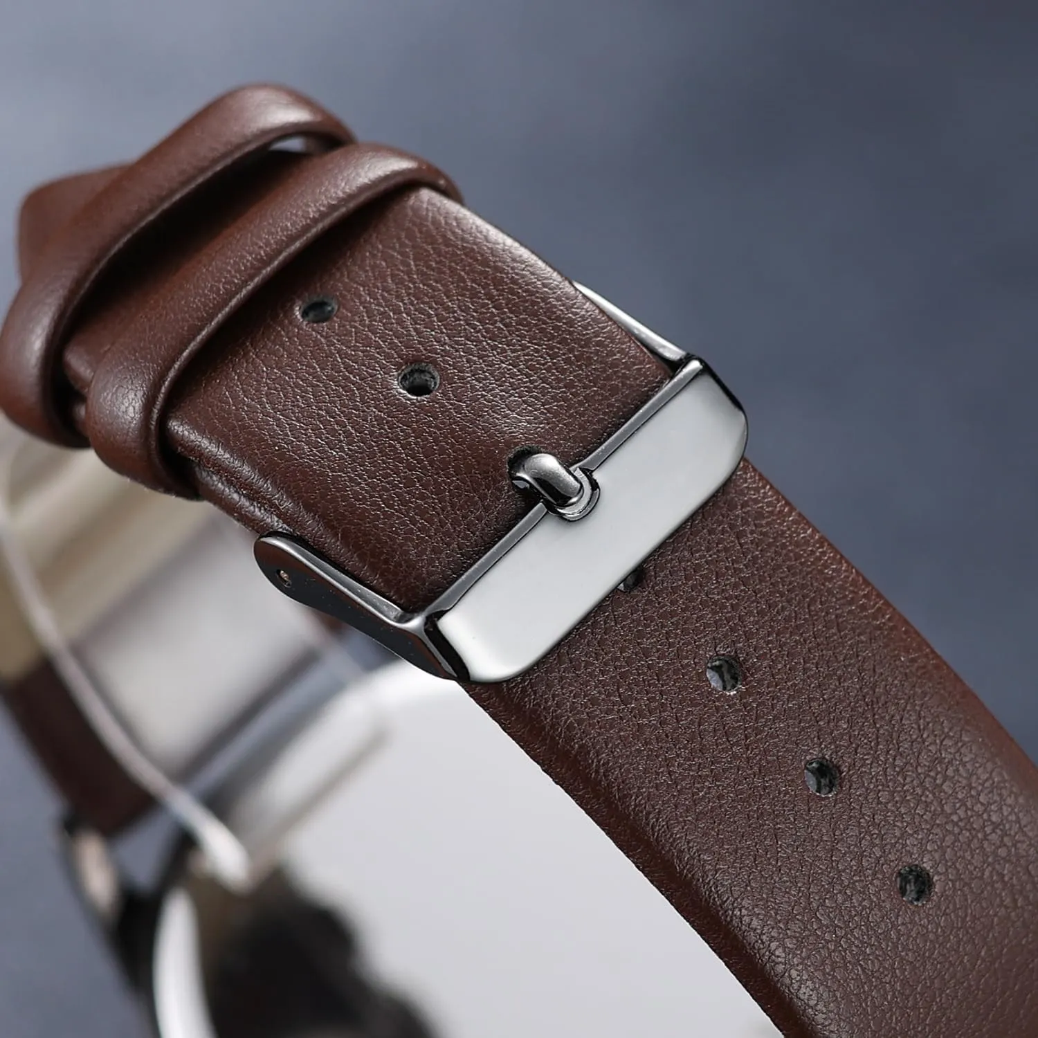 Strap Wrist Watch - Classic wingspan gloss hammer stake Arabic Numbers, White, Dress, Fashion Simple Style NUOVO Men Quartz Watch with Leather 