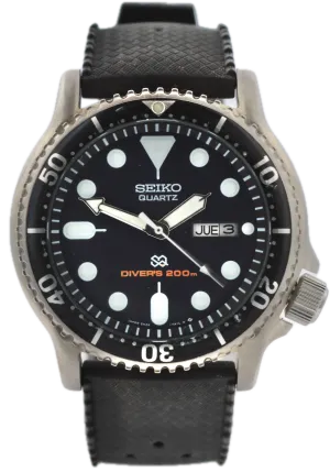 Vintage 1988 Seiko 5H26-7A10 SQ Scuba Diver Men's Quartz Wristwatch Japan Steel